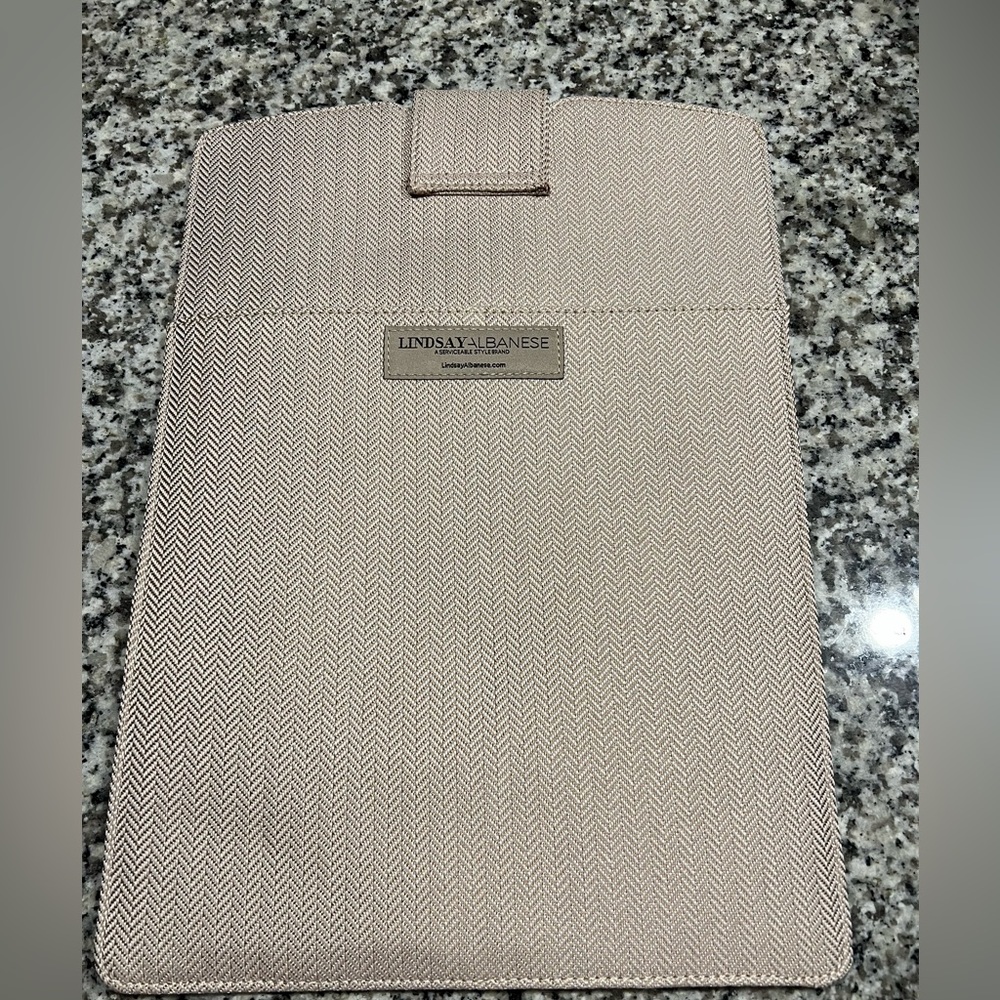 LINDSAY ALBANESE Limited Edition The Daily Laptop Clutch Sleeve Case 15 X 10.5